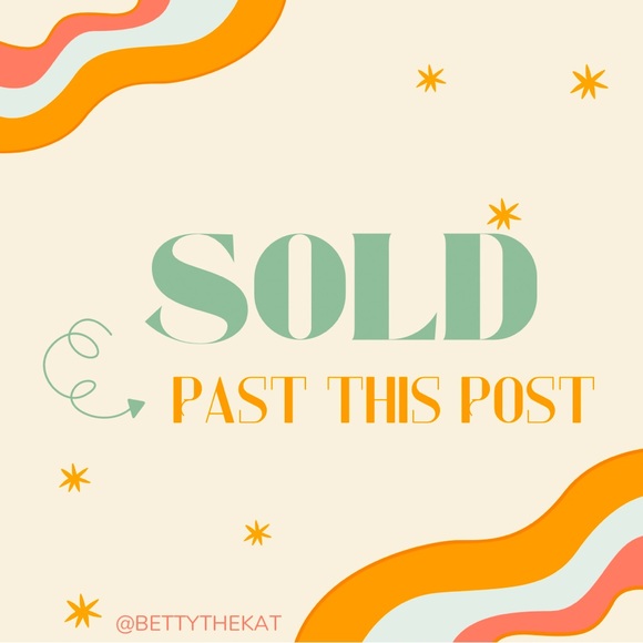 Scroll up to keep shopping ⬆️🛍️ - Picture 1 of 1